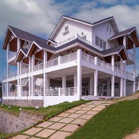 Petals Nilgiris Ξενοδοχείο Ooty Εξωτερικό φωτογραφία
